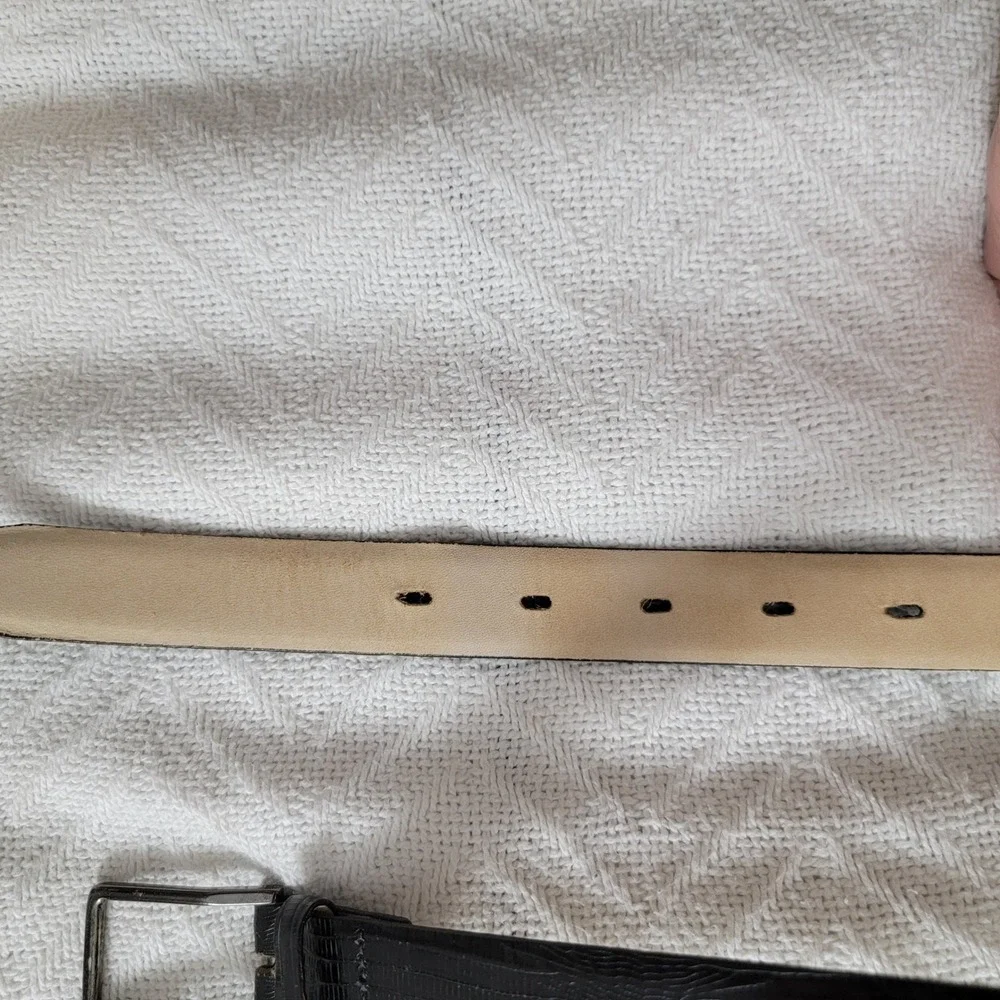 Calvin Klein Womens Black Lizard Grain Leather Belt Sz M Made in USA FLAWED READ